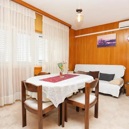 Apartamento By The Sea Rogoznica - 16216 *